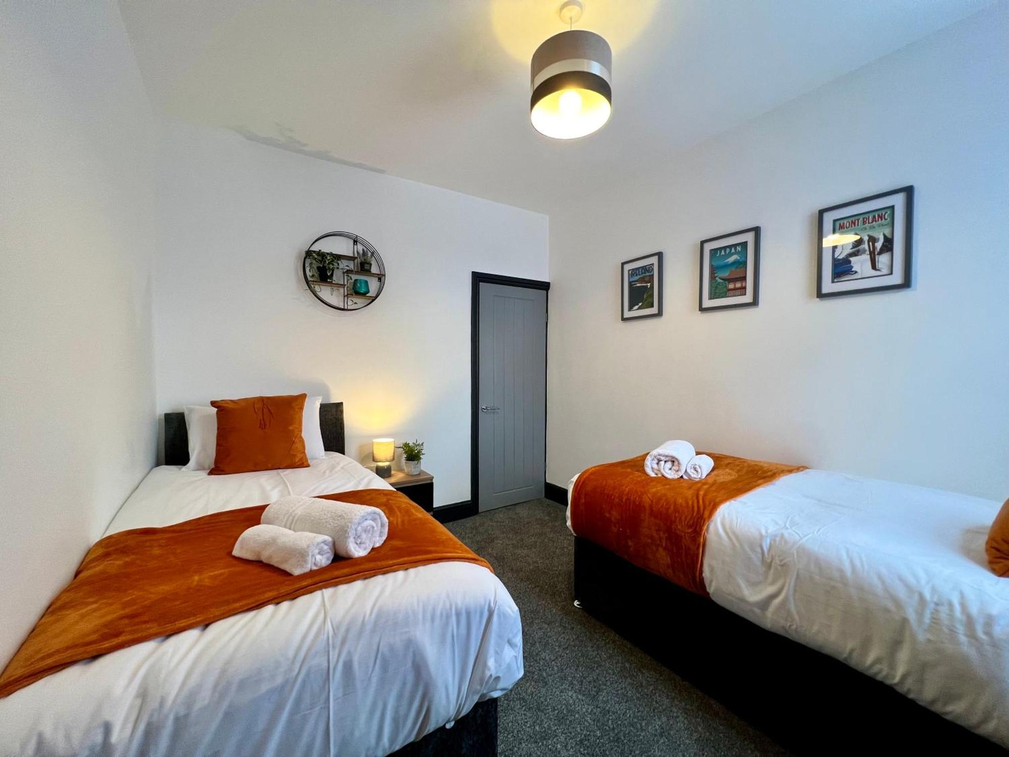 Oxford House - Great For Contractors Or Family Holidays 克利索普斯 外观 照片