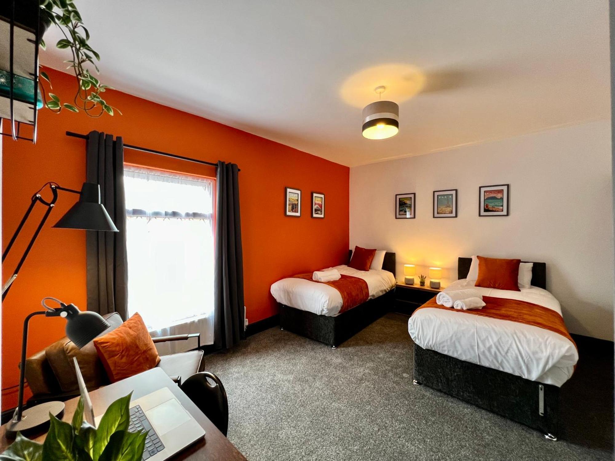 Oxford House - Great For Contractors Or Family Holidays 克利索普斯 外观 照片