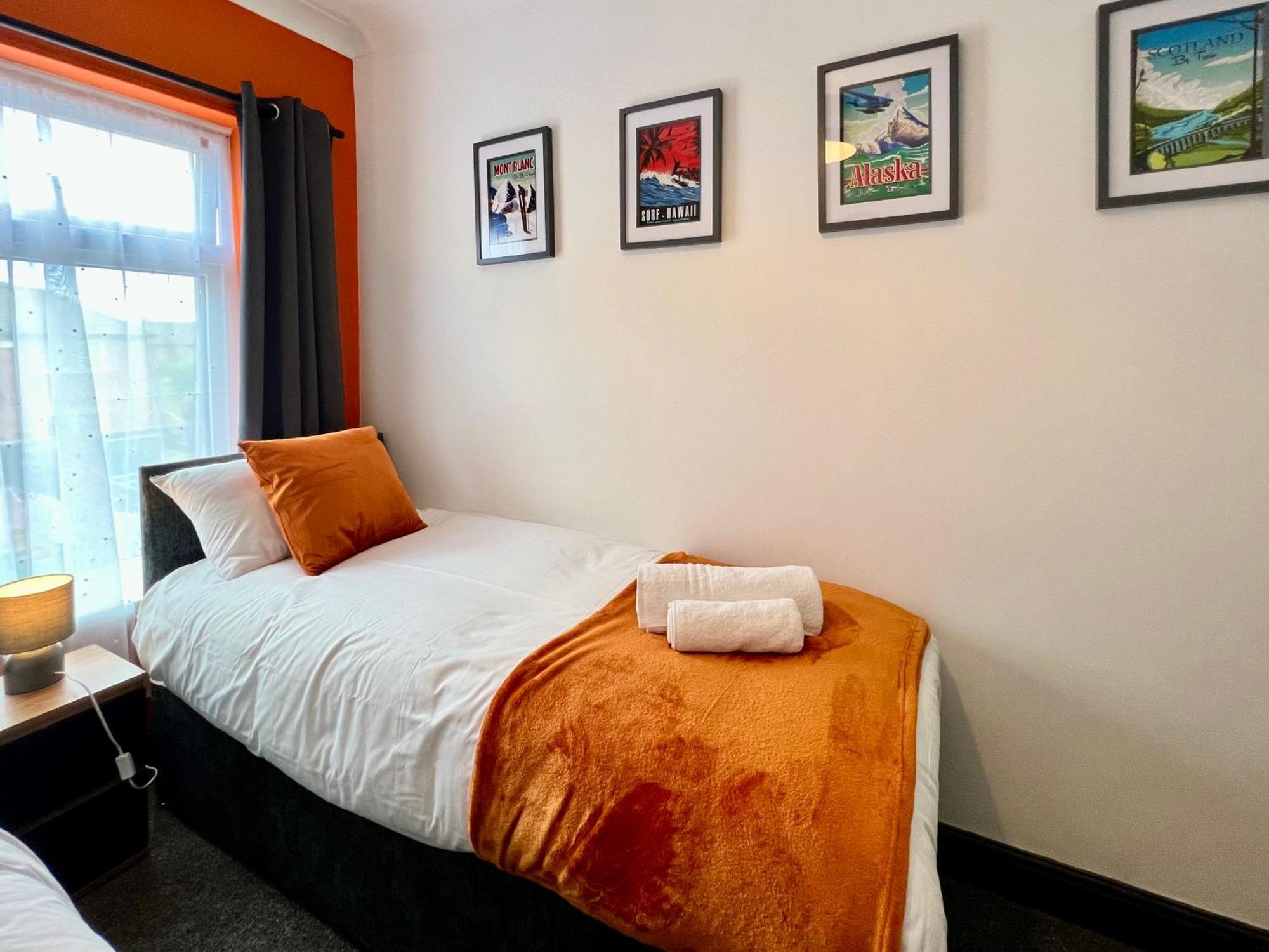 Oxford House - Great For Contractors Or Family Holidays 克利索普斯 外观 照片